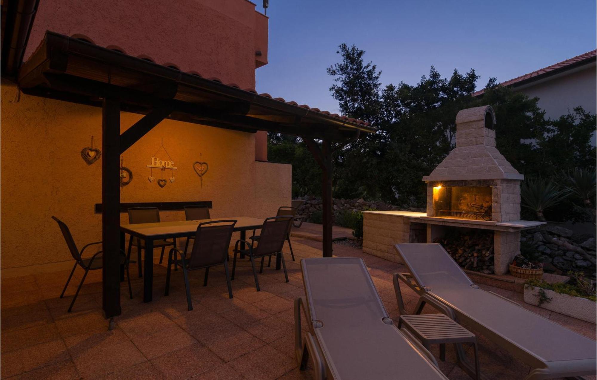 Cozy Home In Mudri Dolac With Kitchen Basina Dış mekan fotoğraf