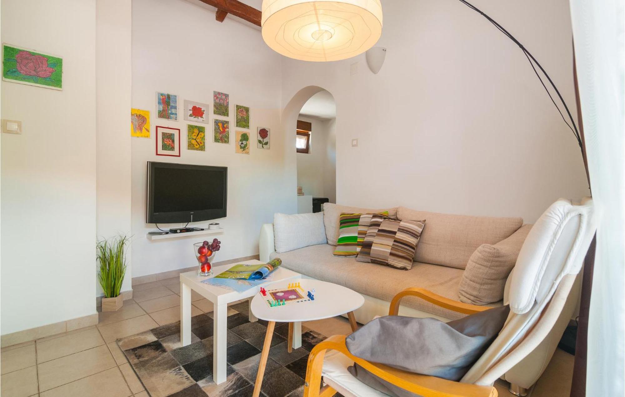 Cozy Home In Mudri Dolac With Kitchen Basina Dış mekan fotoğraf